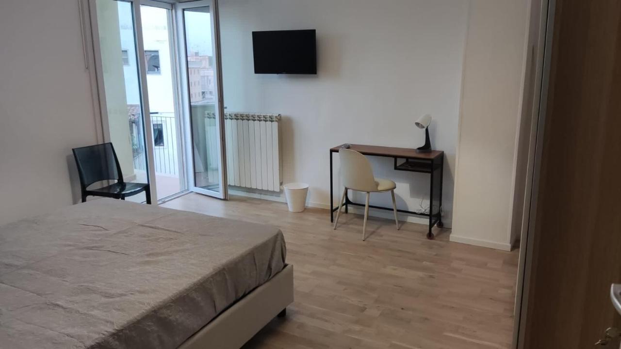 Dimora Rudiae Lecce Bed & Breakfast Exterior foto
