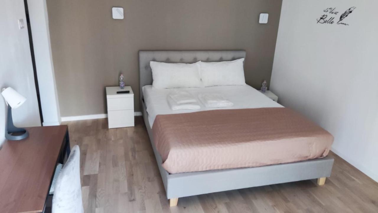 Dimora Rudiae Lecce Bed & Breakfast Exterior foto