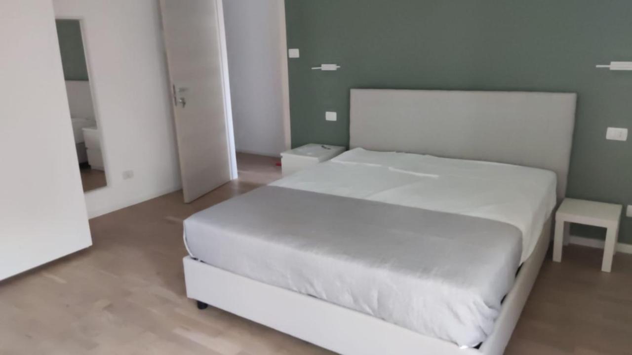 Dimora Rudiae Lecce Bed & Breakfast Exterior foto