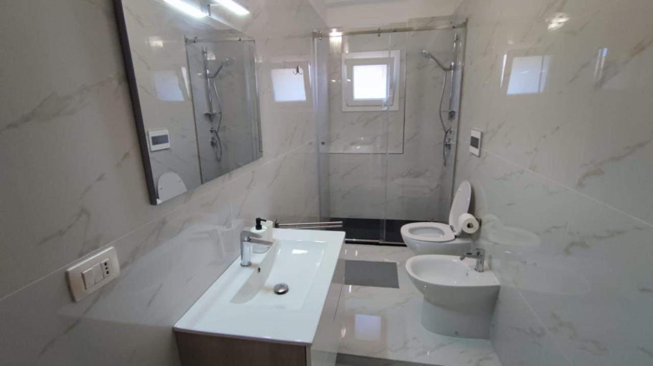 Dimora Rudiae Lecce Bed & Breakfast Exterior foto